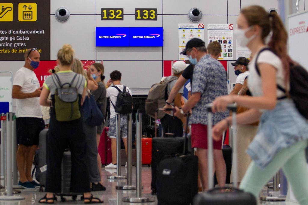 British expats flee Spain to avoid deportation as post-Brexit rules turn them into illegal immigrants - CityAM